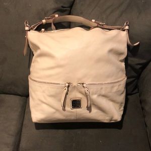 AUTH Dooney & Bourke XL Leather off-white Handbag